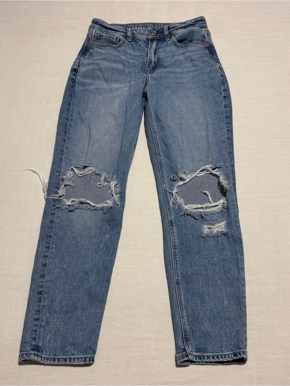 American Eagle Mom Jean | Size 2 Short